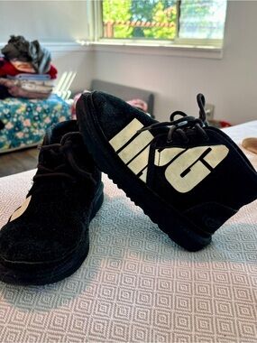 UGG Black Shearling-Lined Boot Interior Label